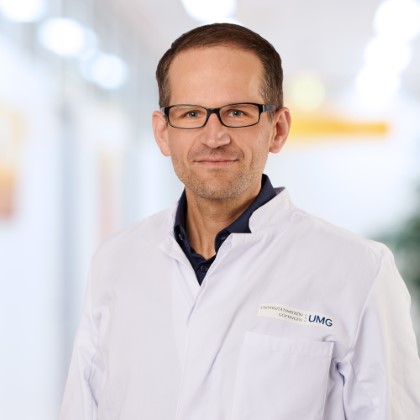 PD. Dr. med. Christoph van Riesen
